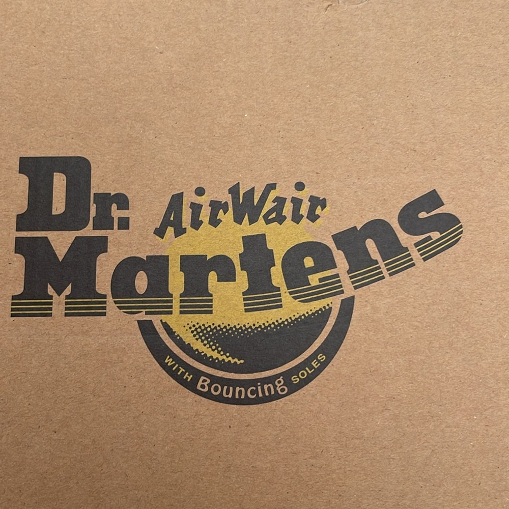 Dr. Marten metallic paint splatter suede shoes size 8 - Picture 8 of 9